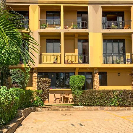 Hendo Hotel Ентебе Екстериор снимка