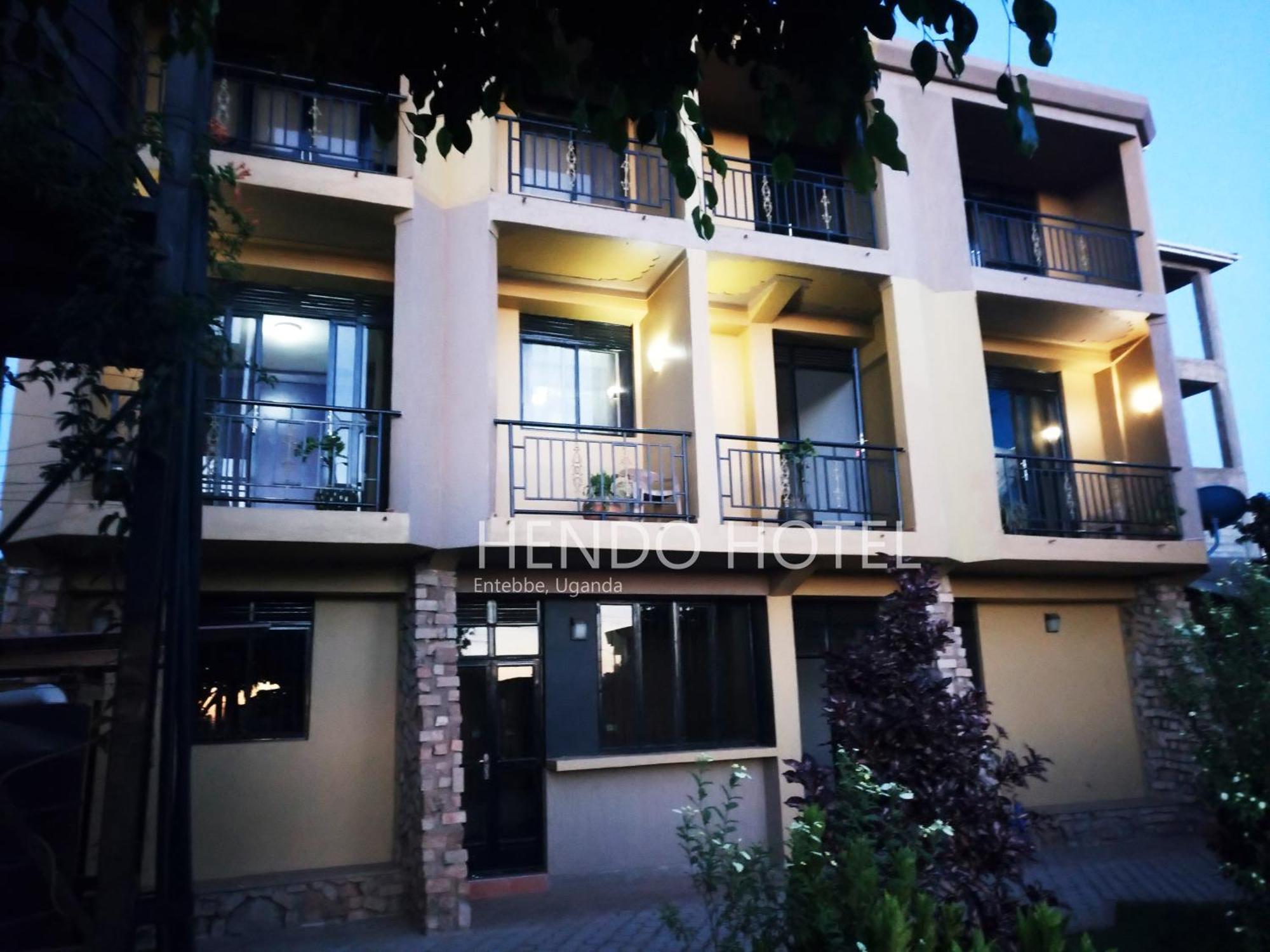 Hendo Hotel Ентебе Екстериор снимка