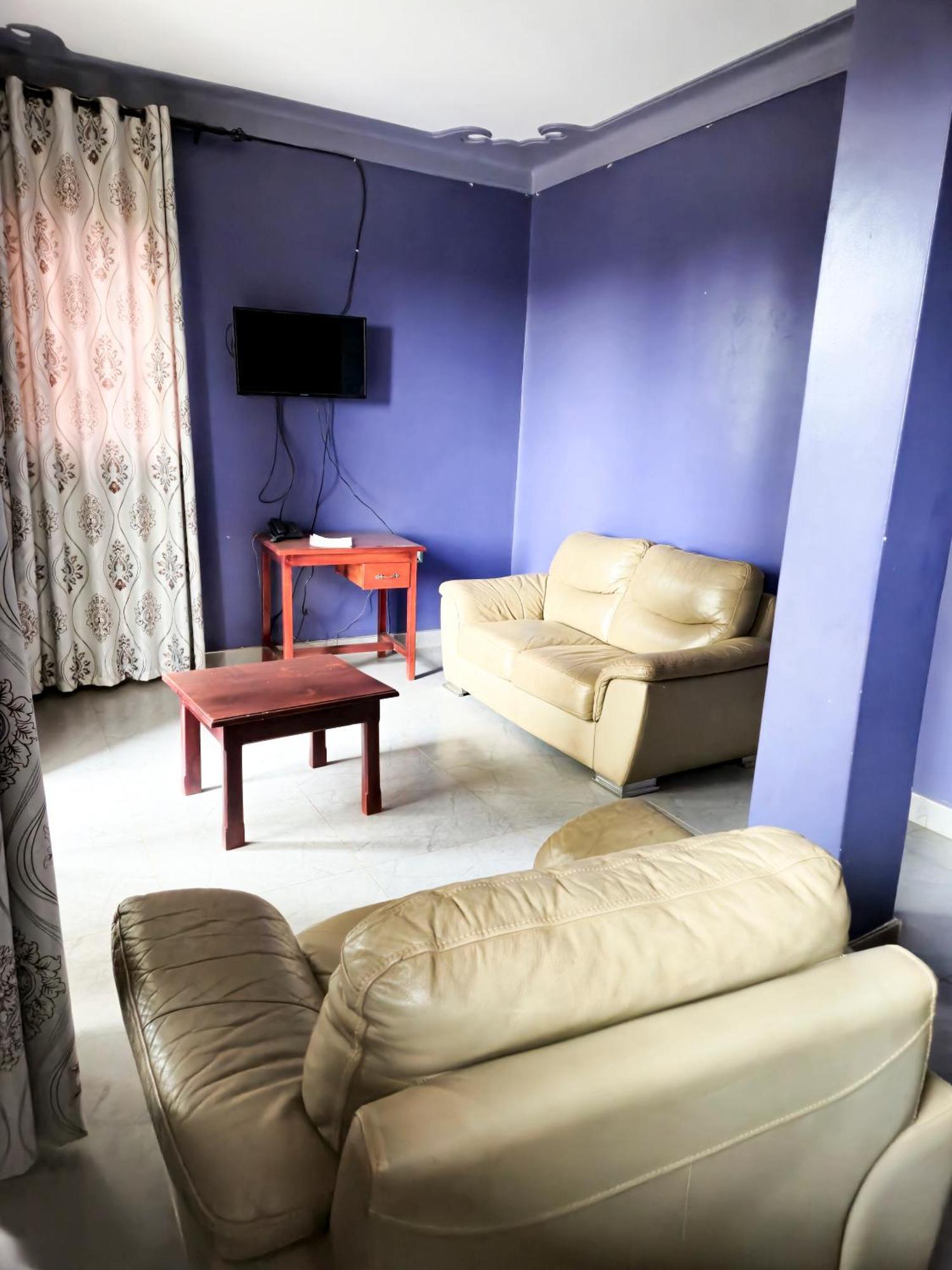 Hendo Hotel Ентебе Екстериор снимка